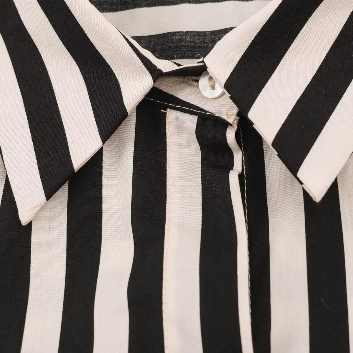 Camisa de Rayas Oversize para Mujer | Cinturón de Contraste