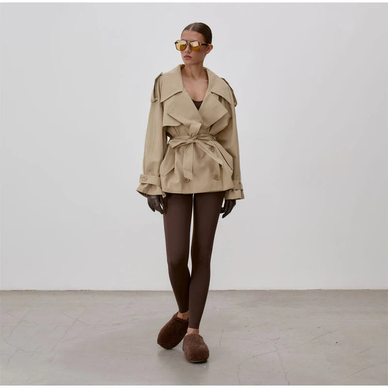 Gabardina Cruzada Corta para Mujer | Chaquetón de Entretiempo con Cordón