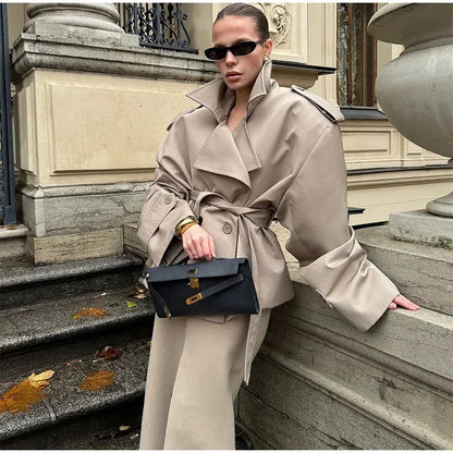 Gabardina Cruzada Corta para Mujer | Chaquetón de Entretiempo con Cordón