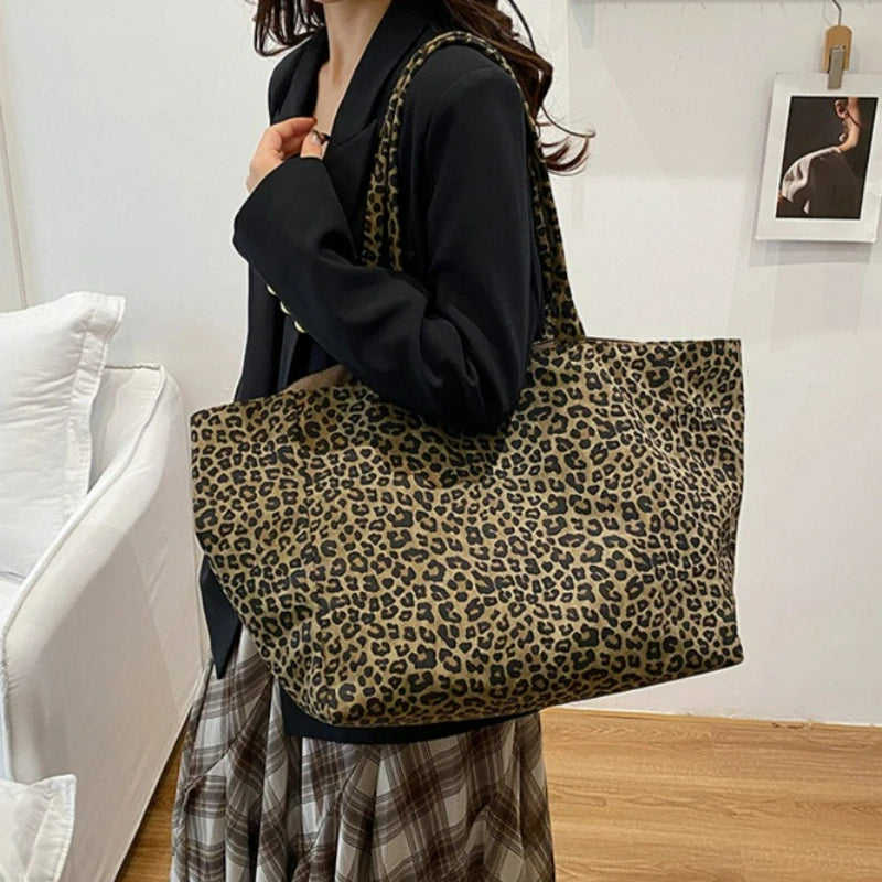 Bolso Bandolera de Leopardo para Mujer | Efecto Ante