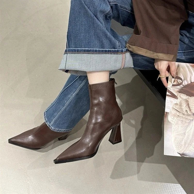 Botines de Tacón Grueso para Mujer | Botines de Invierno Punta Fina