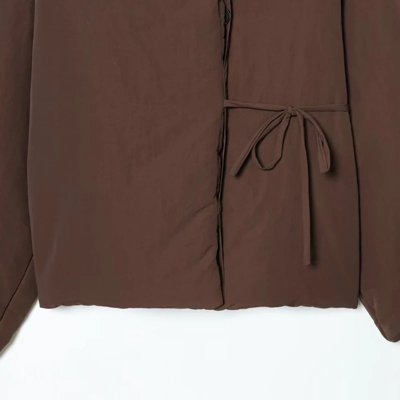 Chaqueta Acolchada Corta Marrón para Mujer | Chaquetón Cuello Alto con Cordón