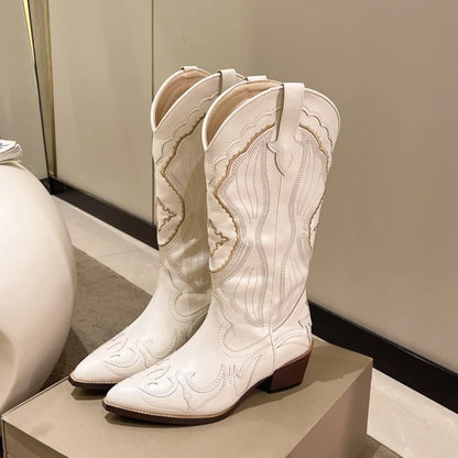 Botas Cowboy Bordadas para Mujer | Botas Western Beige de Otoño
