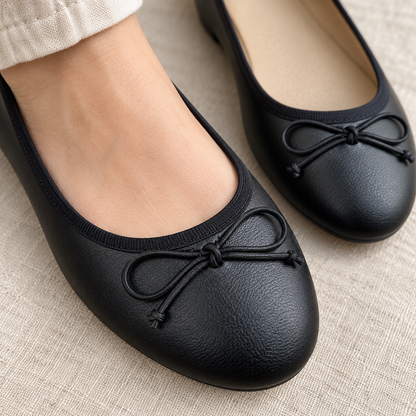 Bailarina negra clásica con lazo - detalle de lazo y textura