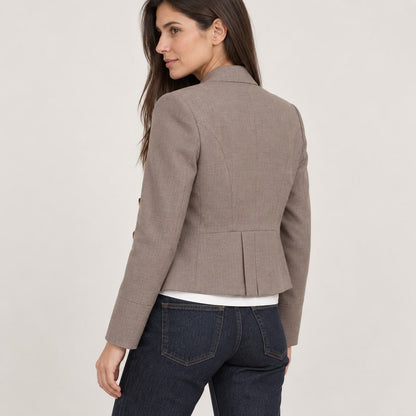 Espalda del blazer militar topo corto