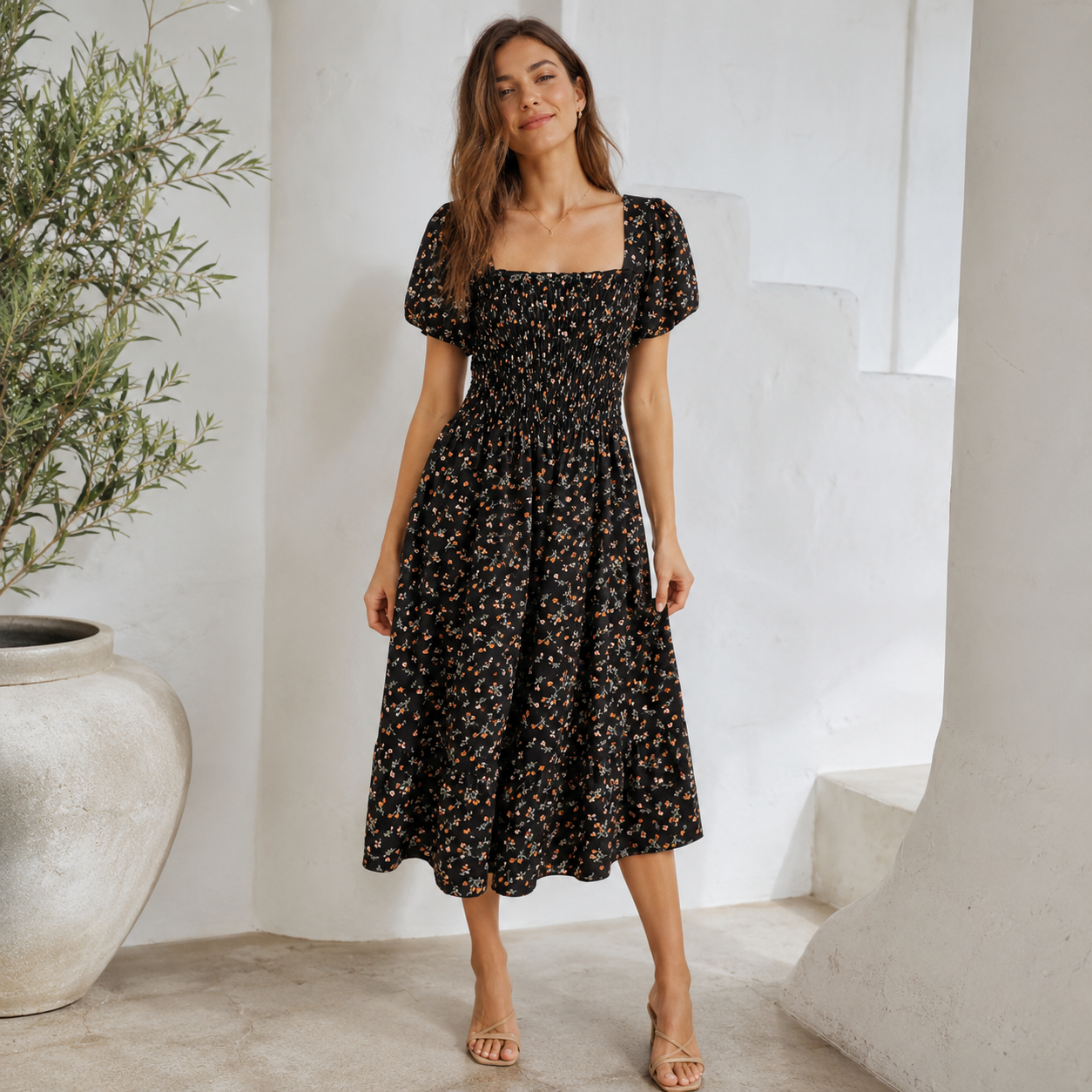Vestido midi floral negro Carlota Maré - portada