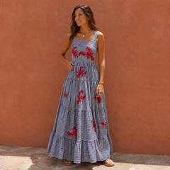 Vestido largo de cuadros vichy con bordado de langosta, portada de cuerpo entero